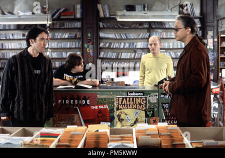 Film still / Pubblicità foto da "Alta fedeltà " John Cusack, Jack Black, Todd Louiso, Tim Robbins © 2000 Touchstone Photo credit: Melissa Moseley Riferimento File # 30846430THA per solo uso editoriale - Tutti i diritti riservati Foto Stock