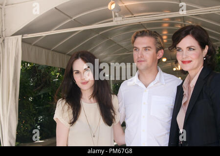 Michelle Dockery, Dan Stevens e Elizabeth McGovern Portrait Session 'Downton Abbey' Portrait Session, 1 agosto 2011. La riproduzione da parte di American tabloid è assolutamente vietato. Riferimento al file # 31038 044CCR per solo uso editoriale - Tutti i diritti riservati Foto Stock