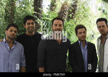 Jerry Ferrara, Adrian Grenier, Jeremy Piven, Kevin Connolly e Kevin Dillon "' Entourage Stagione 8 Portrait Session, 28 luglio 2011. La riproduzione da parte di American tabloid è assolutamente vietato. Riferimento al file # 31039 031CCR per solo uso editoriale - Tutti i diritti riservati Foto Stock