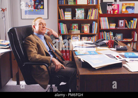 Film still / Pubblicità ancora da 'ELF' James Caan © 2003 New Line Cinema Photo credit: Alan Markfield (Riferimento File # 30753777THA per solo uso editoriale - Tutti i diritti riservati Foto Stock