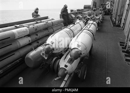 Us Navy, Roosevelt portaerei nel mar Mediterraneo, Aprile 1989 Foto Stock