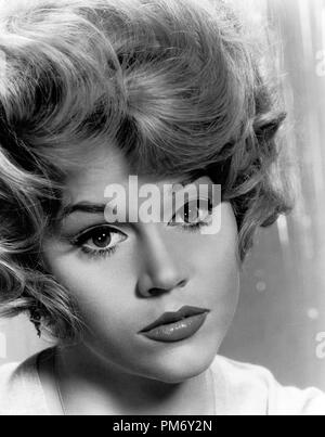Pubblicità in studio ancora: Jane fonda in 'Tall Story' 1960 MGM riferimento file # 31202 1010THA Foto Stock