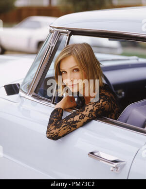 Film still / Pubblicità ancora da 'Ally McBeal' Calista Flockhart 2001 Riferimento File # 308471481THA per solo uso editoriale - Tutti i diritti riservati Foto Stock