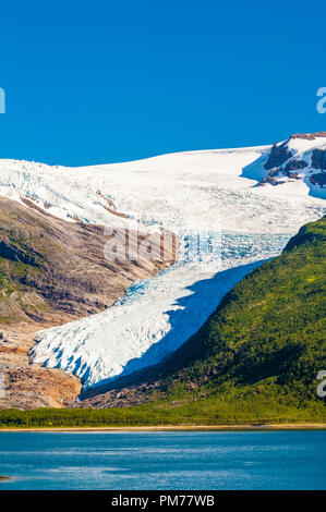 Il ghiacciaio Svartisen nel nord della Norvegia Foto Stock