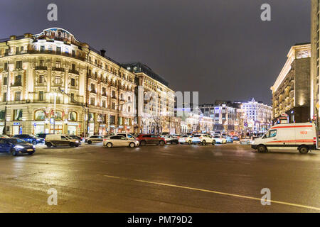 Mosca, Russia - 29 Gennaio 2018: vista sulla Tverskaya Street di notte Foto Stock