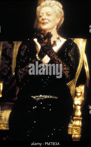 Film still da "Richard III' Maggie Smith © 1995 United Artists Riferimento File # 31043143THA per solo uso editoriale - Tutti i diritti riservati Foto Stock