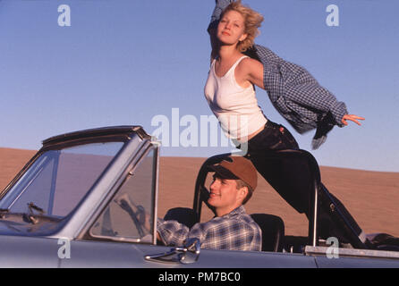 Film still da 'Mad amore' Chris O'Donnell, Drew Barrymore © 1995 Buena Vista Photo credit: Bob Marshak Riferimento File # 31043252THA per solo uso editoriale - Tutti i diritti riservati Foto Stock