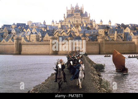 Film still da 'Primo Cavaliere' Sean Connery, Julia Ormond © 1995 Columbia Pictures Riferimento File # 31043410THA per solo uso editoriale - Tutti i diritti riservati Foto Stock