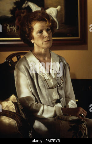 Film still da 'Dolores Claiborne' Judy Parfitt © 1995 Castle Rock Entertainment Photo credit: John Clifford Riferimento File # 31043455THA per solo uso editoriale - Tutti i diritti riservati Foto Stock