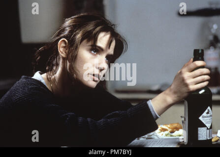 Film still da 'Dolores Claiborne' Jennifer Jason Leigh © 1995 Castle Rock Entertainment Photo credit: John Clifford Riferimento File # 31043458THA per solo uso editoriale - Tutti i diritti riservati Foto Stock