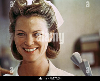 Louise Fletcher,'uno è volato oltre il cuculo nido dell' 1975 UA Riferimento File # 31202 652THA Foto Stock