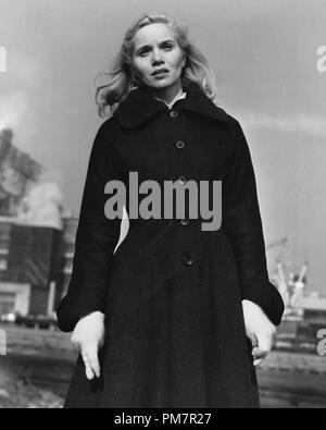 Studio Pubblicità ancora: "On the Waterfront" Eva Marie Saint 1954 Columbia Riferimento File # 31386 1109THA Foto Stock