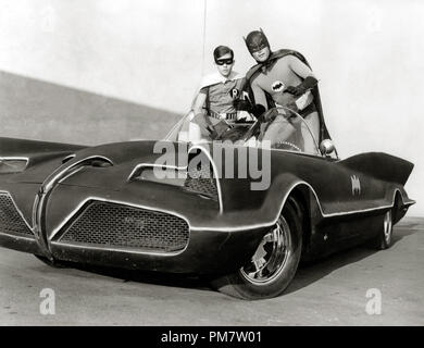 Burt Ward e Adam West, "Batman' circa 1966 Riferimento File # 31386 835 THA Foto Stock