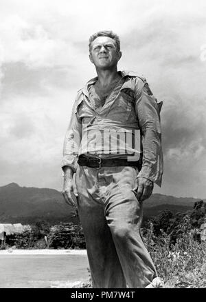 (Archival Classic Cinema - Steve McQueen retrospettivo) 'Papillon Steve McQueen, 1973 Riferimento File # 31386 892THA Foto Stock