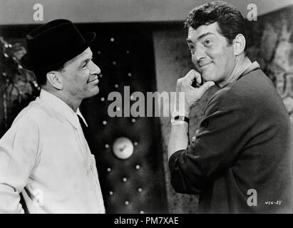 Frank Sinatra e Dean Martin 'Matrimonio sulle rocce ' 1965 Warner Riferimento File # 31537 649 Foto Stock