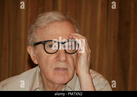 Woody Allen " a Roma con amore' Portrait Session, 14 giugno 2012. La riproduzione da parte di American tabloid è assolutamente vietato. Riferimento al file # 31544 007CCR per solo uso editoriale - Tutti i diritti riservati Foto Stock
