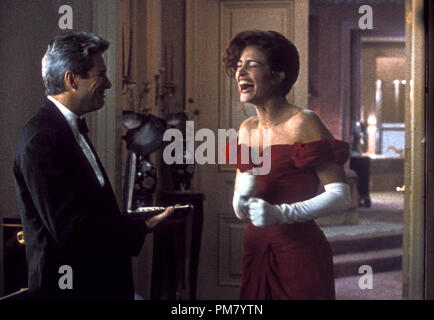 Film still o pubblicità ancora da "Pretty Woman" Richard Gere e Julia Roberts © 1990 Touchstone Tutti i diritti riservati Riferimento File # 31571125THA per solo uso editoriale Foto Stock