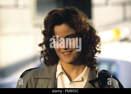 Film still o pubblicità ancora da 'Betsy Wedding' alleato Sheedy © 1990 Buena Vista foto Tutti i diritti riservati Riferimento File # 31571310THA per solo uso editoriale Foto Stock