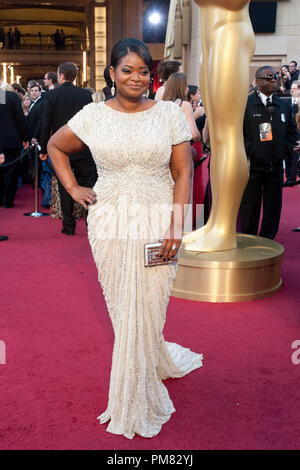 Octavia Spencer, Oscar-nominee per prestazioni da un'attrice in un ruolo di supporto, arriva per la 84ma annuale di Academy Awards di Hollywood, CA, 26 febbraio 2012. Foto Stock