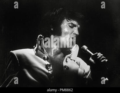 (Archival Classic Cinema - Elvis Presley retrospettivo) Elvis Presley, circa 1970. Riferimento al file # 31616 010THA Foto Stock