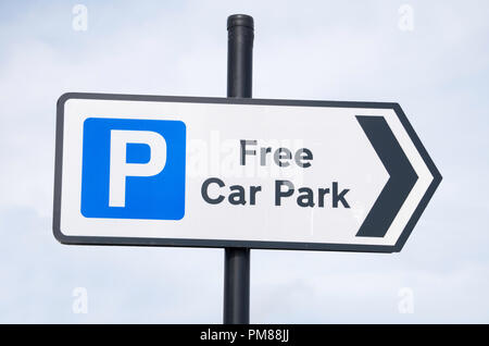 Parcheggio auto gratuito segno, England, Regno Unito Foto Stock