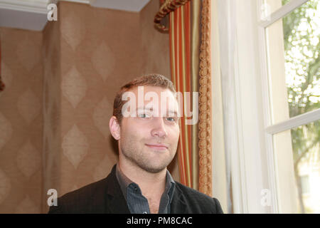 Jai Courtney 'un buon giorno per Die Hard' Portrait Session, 2 febbraio 2013. La riproduzione da parte di American tabloid è assolutamente vietato. Riferimento al file # 31844 027CCR per solo uso editoriale - Tutti i diritti riservati Foto Stock