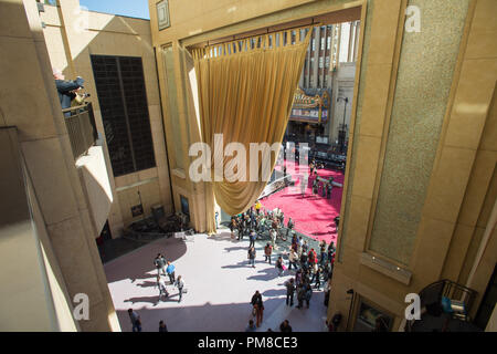 Continuano i preparativi fro i governatori sfera giovedì, 22 febbraio come parte l'OSCAR® che sarà presentato domenica 24 febbraio, 2013, al Dolby® Theatre e teletrasmesso in diretta dalla televisione ABC rete. Foto Stock