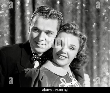 Jackie Cooper e Judy Garland, 'Ziegfeld Girl' 1941 MGM Riferimento File # 31955 282THA Foto Stock