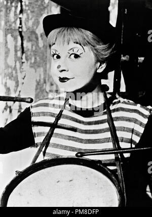 Giulietta Masina de 'La Strada' 1954 Ponti-De Laurentiis cinematografica di riferimento del file # 31955 560THA Foto Stock