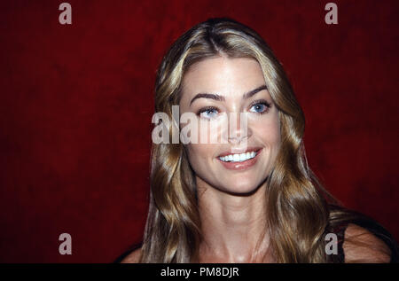 Denise Richards circa 1997 © CCR /Hollywood Archivio - Tutti i diritti riservati Riferimento File # 31955 613CCR Foto Stock