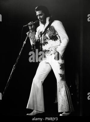 (Archival Classic Cinema - Elvis Presley Retrospective) Elvis Presley, circa 1975 file Reference # 31616 063THA Foto Stock