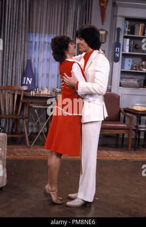 Studio Pubblicità ancora da 'Joanie ama Chachi' Erin Moran, Scott Baio circa 1982 Tutti i diritti riservati Riferimento File # 31710167THA per solo uso editoriale Foto Stock
