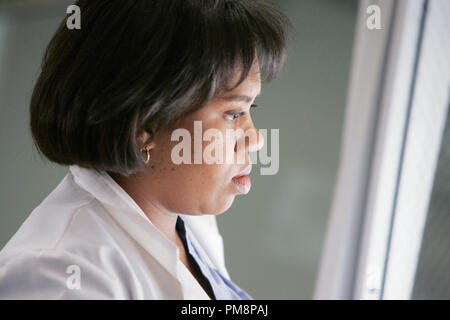 Studio Pubblicità ancora da 'Gray's Anatomy' (stagione 2 Episodio Nome: Il nome del gioco) Chandra Wilson 2006 Photo credit: Peter 'Tramoggia' Stone Foto Stock