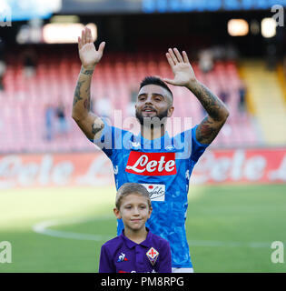 Lorenzo insigne di SSC Napoli visto prima il gioco. SSC Napoli vs ACF Fiorentina durante la serie di una partita di calcio a Stadio San Paolo. Punteggio finale Napoli 1-0 Fiorentina. Foto Stock