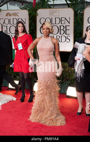 Nominato per la migliore canzone originale - Motion Picture 'la prova vivente" per "l'aiuto" - Mary J. Blige assiste la sessantanovesima Annuale di Golden Globe Awards presso il Beverly Hilton di Beverly Hills, CA domenica 15 gennaio, 2012. Foto Stock