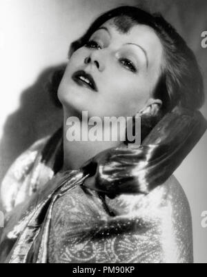 (Archival Classic Cinema - Greta Garbo retrospettivo) Greta Garbo, circa 1924 Riferimento File # 31523 019THA Foto Stock