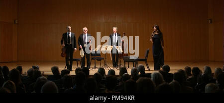 Ancora di Mark Ivanir, Philip Seymour Hoffman, Christopher Walken e Catherine Keener di intrattenimento in uno 'un tardo Quartet' 2012 Foto Stock