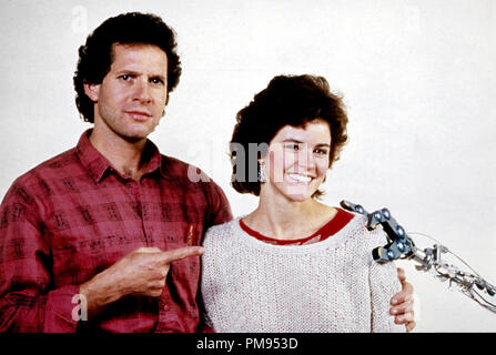 Studio Pubblicità ancora da 'corto' Steve Guttenberg, alleato Sheedy © 1986 Tri Star Tutti i diritti riservati Riferimento File # 31700108THA per solo uso editoriale Foto Stock