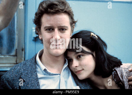 Studio Pubblicità ancora da 'Off Beat' JUDGE REINHOLD, Meg Tilly © 1986 Touchstone Tutti i diritti riservati Riferimento File # 31700199THA per solo uso editoriale Foto Stock