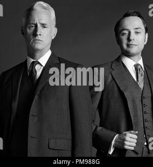 Mad Men stagione 6 (2013) ancora di Vincent Kartheiser e John Slattery in Mad uomini Foto Stock