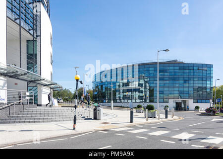 Gateway orientale e Mary Seacole edifici, Brunel University di Londra, Uxbridge, London Borough of Hillingdon, Greater London, England, Regno Unito Foto Stock