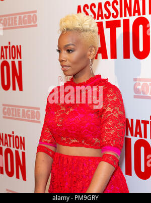 New York, NY - 17 Settembre 2018: Anika Noni Rose indossando abiti da bambola Gingham assiste premiere di assassinio Nazione a Metrograph Foto Stock