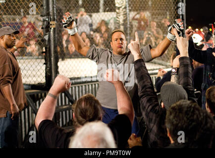 Scott Voss (Kevin James) in qui arriva il braccio. Foto Stock