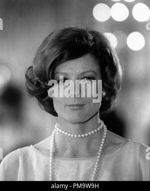 Studio Pubblicità ancora da "California Suite' Maggie Smith © 1978 Columbia Pictures Tutti i diritti riservati Riferimento File # 31720234THA per solo uso editoriale Foto Stock