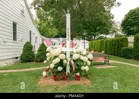 Ben curato giardino nella parte anteriore di un Bed and Breakfast, sull isola di Mackinac, Michigan negli Stati Uniti, Midwest. Foto Stock