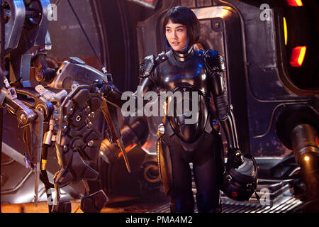 RINKO KIKUCHI come Mako Mori in sci-fi azione avventura 'Warner Bros Foto e immagini leggendarie Pacific Rim,' un Warner Bros Foto di rilascio. Foto Stock