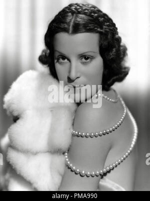 Kitty Carlisle circa 1933 Riferimento File # 31955 860 THA Foto Stock