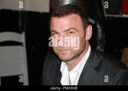 Liev Schreiber 'Ray Donovan' Portrait Session, Aprile 29, 2013. La riproduzione da parte di American tabloid è assolutamente vietato. Riferimento al file # 31961 005CCR per solo uso editoriale - Tutti i diritti riservati Foto Stock