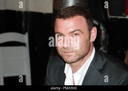 Liev Schreiber 'Ray Donovan' Portrait Session, Aprile 29, 2013. La riproduzione da parte di American tabloid è assolutamente vietato. Riferimento al file # 31961 006CCR per solo uso editoriale - Tutti i diritti riservati Foto Stock