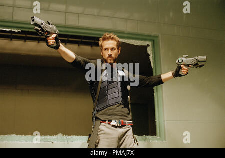 Ryan Reynolds stelle come "Hannibal King' a New Line Cinema di azione-avventura, BLADE: Trinità. (2004) Foto Stock